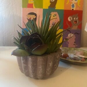 Faux 🪴 succulent plant in pot, small GUC